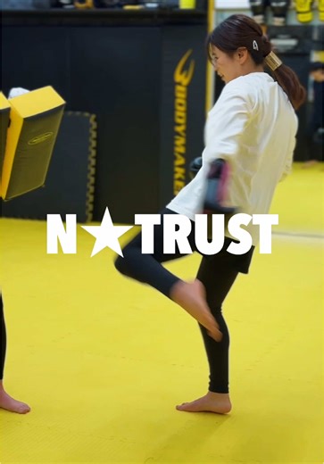 －キックFIT＆ビューティーヨガ－ 「可愛い」と「美しい」は、自分で作る❗️✨ ✔︎キックで美しいくびれ作り！✨🥊 ✔︎パンチで二の腕をシェイプアップ！💪 ✔︎ヨガで心身をデトックス！🧘‍♀️ ✔︎毎日クラス指導する初心者に優しいジム🤝🔰 ✅初回体験：¥1,100-（１クラス）受付中！🌟 （※「体験」は要予約となります。） ◆キックFIT ・月｜18:30〜19:30／20:00〜21:00（女性限定） ・火｜18:00〜18:50 ・水｜11:30〜12:30 ・木｜11:00〜12:00／18:30〜19:30 ・金｜18:00〜19:00／20:00〜21:00 ・土｜11:30〜12:30 ◆ビューティーヨガ ・木｜14:00〜14:50 ◆シニアヨガ ・木｜15:00〜15:50 ◆PLAN（料金） ・ゴールドプラン：8,990円（女性） ・フィットネスプラン：6,990円（ビジター：3,300円） ・ヨガプラン：5,990円（ビジター：2,200円） 🌟新規入会特典🌟 「グローブ＆ヨガマット」を〝無料〟でプレゼント❕🎁✨ 各公式「HP・DM・LINE」より