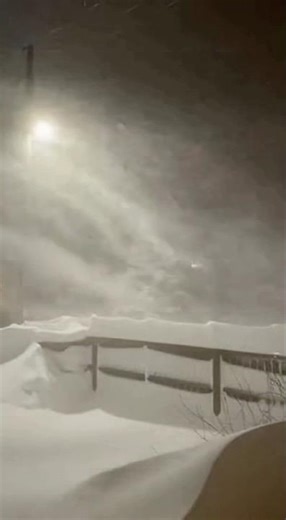 Watch This Blizzard Transform the Landscape in Seconds!