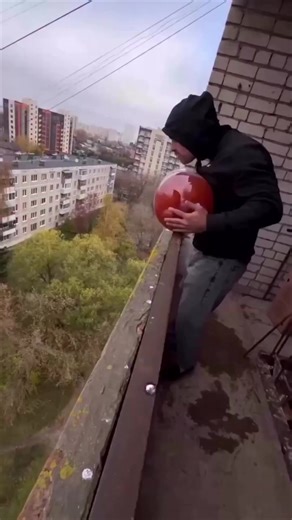 Your regular scroll will be back in just a moment 😋