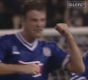 Who was there for this Steve Walsh goal in our 3-3 draw with Arsenal at Filbert Street? 🦊 2️⃣2️⃣ years ago today! | Leicester City Football Club