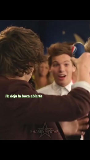 Responder a @harrymystar_ detras de escenas del comercial de One Direction para pepsi PT 2 #fyp #onedirection #tutuca #lentejas #1d #foryoupage #directioner #1direction