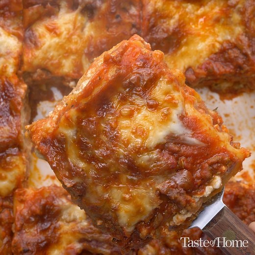 265K views · 568 reactions | "Absolutely delicious! This was the best lasagna I have ever made! The tomato sauce was amazing. I made it exactly as written." > Get the recipe for Traditional Lasagna: https://trib.al/DnAWjaQ | Taste of Home | Facebook
