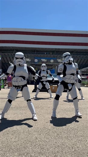 A lil Bit of Grease at NASCAR Texas 🇺🇸❤️ | Boogie Storm