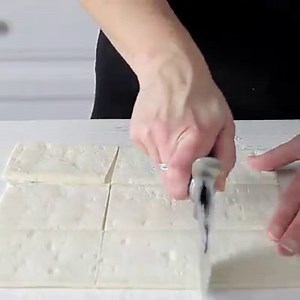 802K views · 93 reactions | Puff Pastry Beignets are here for you when you’re ready to let the good times roll. With just three ingredients these are perfect for Fat Tuesday! https://www.thebittersideofsweet.com/2019/03/05/puff-pastry-beignets/ | The Bitter Side of Sweet | Facebook