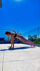 813K views · 6.3K reactions | Deep core floor flow 朗 #coreworkout #beginnersworkout #beginnersyoga | Abi Mills Yoga | Facebook