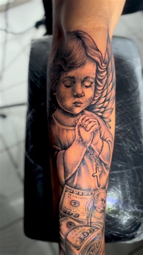 #tatuajes #tatuadores #angel #chicanostyle | yo tengo un angel