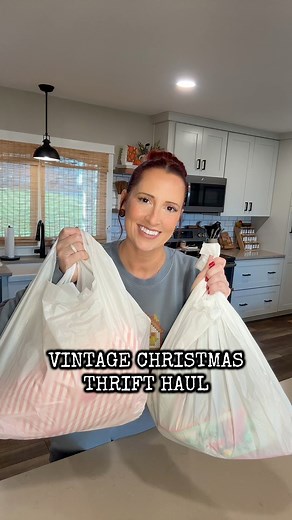 Come check out my vintage Christmas thrift haul! ￼•••••••• #thrifthaul #thriftfinds #vintagechristmas #vintage #thrifted | Scarlet Cee
