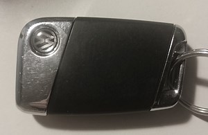 Key Fob, disassembly, Passat B8