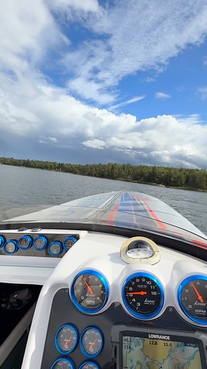 Till salu https://www.blocket.se/annons/stockholm/donzi_zr_38_2x700_sci_powerboat/1002938606 | Mollton Cars Muskelbilsborgen i Hallstavik