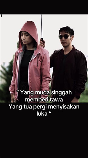 Kamu pilih pembawa tawa atau yang pergi dengan luka ? #TibaTibaBrondongDiViu #Agegap #Brondong #DramaIndonesia #Viral tiba tiba brondong @Viu Indonesia