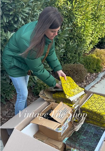 SOLD OUT - Definitely one of my best finds. I only sell unused vintage deadstock tile from the 1920s to 1980s. Website is vintagetileshop.com #vintage #vintagetile #tilesetter #tile #vintageshop