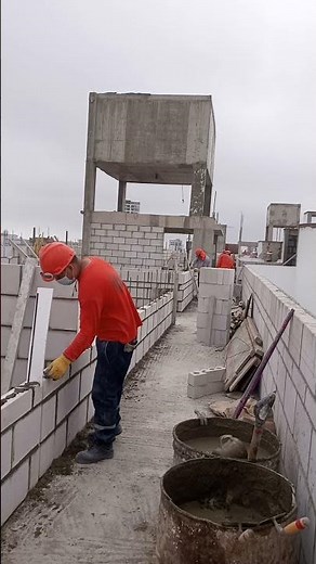 Muros con Ladrillos SILICO CALCAREO / LADRILLO BLANCO. #architecture #construction #ingeniería