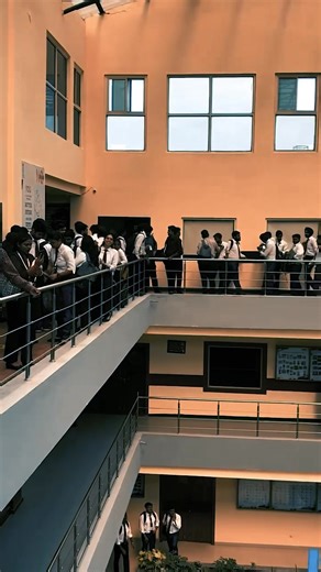 LATE-NIGHT LEARNING, LIMITLESS AMBITIONS At I Business Institute, learning doesn’t stop when the sun sets. Our students push boundaries, sharpen their skills, and prepare for real-world corporate challenges — even after hours! From case-study marathons to industry-driven learning modules, IBI ensures our future leaders stay ahead of the curve. Because success doesn’t sleep… and neither do achievers! 🌙🔥 🔹 IBI trains students through: ✔ Corporate Sessions & Live Projects ✔ Advanced Learning Lab