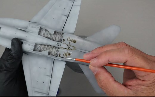 如何用油画颜料旧化飞机模型Weathering Model Airplanes with Oil Paints