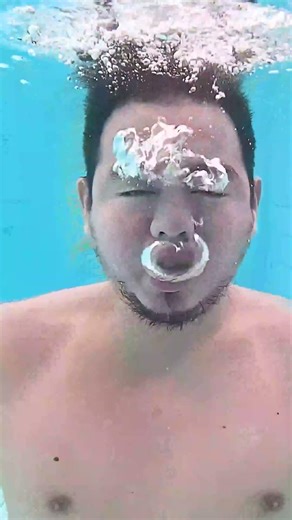 Burp Cobra Vitamin C vs Root Beer Underwater