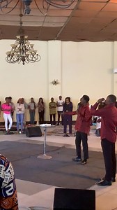Chaque cicatrice raconte une histoire, non pas de faiblesse, mais de résilience.Ce que tu as traversé fait partie de toi, mais ce n'est pas ce qui te définit.Regarde devant, avance avec confiance, et sache que tu es déjà complet tel que tU es 👌 rendez-vous le 25 mai Kidiba te 🔥🔥 | Min Isaac Bakongo