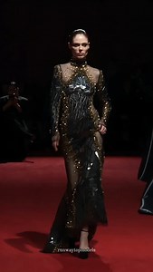 32K views · 6.6K reactions | Coco Rocha for Cristian Siriano FW25 . . . #cocorocha #supermodel #runway #cristiansiriano | runwaytopmodels | Facebook