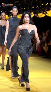 1M views · 18K reactions | Janhvi Kapoor ने Ramp Walk पर बिखेरा अपने हुस्न का जलवा ! #JanhviKapoor #virals #bollywood #fashion #style #rampwalk #celebrity | Movie Review Preview | Facebook