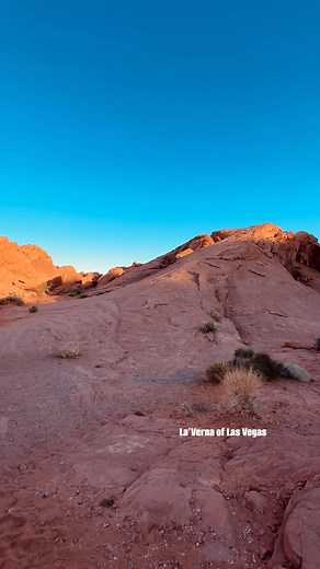 Exploring Valley of Fire, Nevada 🏜️ Just an hour from Vegas, and you’re surrounded by fiery red rocks, winding trails, and unreal desert views. #lavernaoflasvegas #fblifestyle | La'Verna of Las Vegas