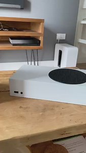 Tom Warren @tomwarren