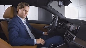 How to BMW - Wie du deine Garagentor Fernbedienung mit dem BMW verbindest. #howtobmw #bmwfreesegruppe | BMW Freese-Gruppe