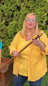 4.3K views · 57 reactions | Easily helps you remove weeds from your lawn in seconds, withou bending, without pulling, without kneelinghttps://t.site/3X7fK8j | Buletboard-H | Facebook