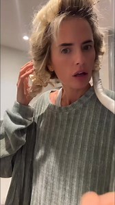 🤣🤣🤣🤣 I refuse to believe these work 😂 #heatlesscurls #HairTransformation #hairtutorial #expectationvsreality #fyp | Amy-Jo Simpson