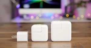 Apple pregătește un nou alimentator! Ar avea două porturi USB-C, facilitând alimentarea a două dispozitive simultan