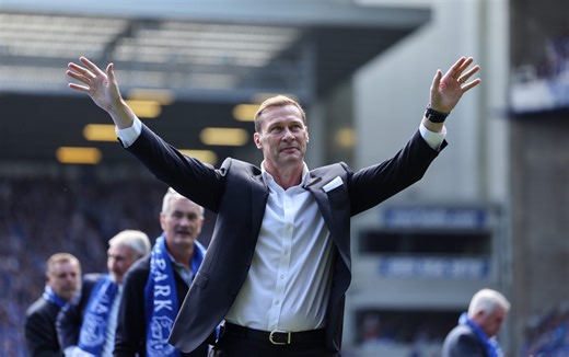 Roy Keane surprisingly disagrees with a suggestion about Everton hero Duncan Ferguson