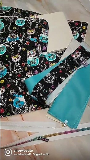 Learn how to sew a fun LUNCH BAG using a FREE PATTERN! Check out my channel for the full tutorial🧵✂️