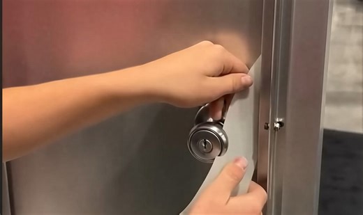 Firefighter swipe tool: The trick to opening locked doors in under 20 seconds