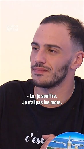 360K views · 2.2K reactions | "C'est immangeable !" 濫 Entre pâte mal cuite et goût discutable, la pizza maison de Yaniss ne convainc personne à table ​ #UDPP, spéciale "Champions du Sud", du lundi au vendredi dès 16:40 | W9 | Facebook