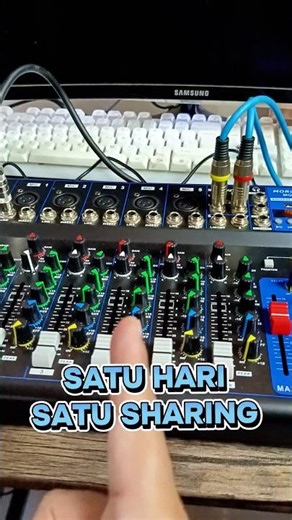 CONNECTING THE AUDIO MIXER TO THE COMPUTER AUDIO INTERFACE