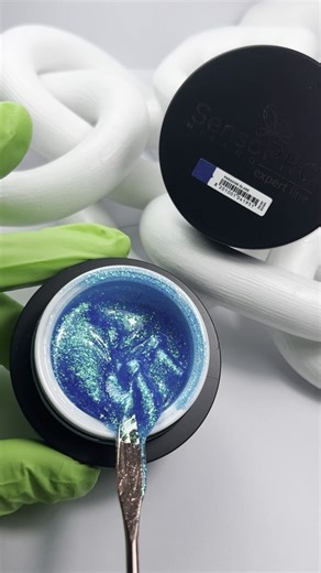 🤩Pofta de creativitate? Cu gelurile de constructie profesionale 𝗟𝗨𝗫𝗢𝗥𝗜𝗦𝗘🌟 si 𝗦𝗲𝗻𝘀𝗼𝗣𝗥𝗢 𝗠𝗶𝗹𝗮𝗻𝗼💖 ai libertatea sa creezi modele de unghii cu adevarat spectaculoase. Recomandate de Trainer-ul Andreea Nicolae💅 💓Pentru ultimele tendinte in manichiura, urmareste www.KitUnghii.ro #LUXORISE #SensoPROMilano #GelConstructie #BuilderGel #KitUnghii | Kit Unghii