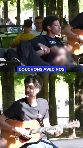 Humorous Improvisation on Guitar in France