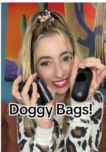 What’s one thing you never leave the house without on dog walks? These dog poop bags with the dispenser are one of those unglamorous essentials that actually matter 😅 Leakproof, unscented, and sturdy enough that you don’t have to worry about accidents mid-walk (we’ve all been there). I love that the dispenser clips right onto the leash, so you’re never digging through pockets or realizing too late you forgot bags. 300 bags for under $6 = stocked and stress-free. Not exciting… but absolutely nec