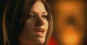 47 Best Bride Entrance Songs [For the Aisle, Processional & More] - Music Industry How To