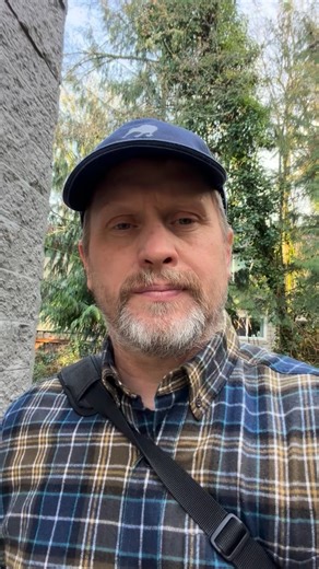 Five days ago, I interviewed a homeless woman who is nine months pregnant and actively using fentanyl. That day, we offered her shelter, and she declined. Over the next five days, we checked on her daily. John worked closely with Portland Solutions, and as of yesterday, she and her boyfriend were able to get into a shelter. I pray she finds a way to get sober. Fentanyl use during pregnancy puts her baby at extreme risk for a lifetime of serious challenges. This was truly a team effort, and I wan