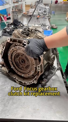 MRFAST on Instagram: "Ford Focus gearbox clutch kit replacement #Ford #gearbox #transmission #fyp"