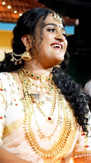 ചമയവിളക്കിലെ മൊണാലിസ | givin