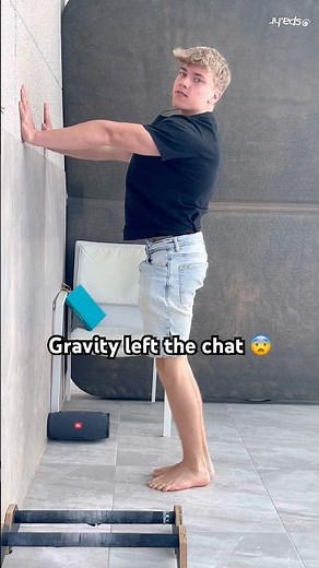 Did I just reveal the secret 😨🫣#calisthenics #motivation #gravity