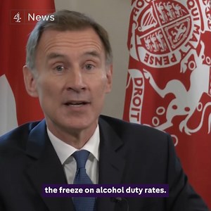 Jeremy Hunt has just ripped up Liz Truss’s mini budget. FactCheck explains three big u-turns. | Channel 4 News