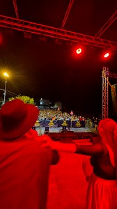 Dance Tarantella a #lattarico #cosenza Lo Show Folk Dance ha infiammato la piazza Calabrese…una serata bellissima, un pubblico incredibile..E’ STATO BELLISSIMO ♥️ @fanpiùattivi | Dance Tarantella