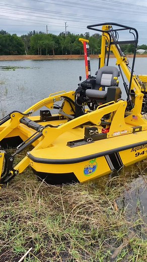 #fyp #MAKEYOURMOVE #Florida #aquaticservice #pondcleanup #Bluecollar