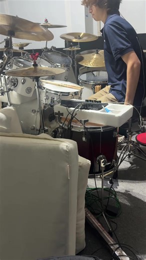 Drum Tips for Beginners: Master Electric Drumming