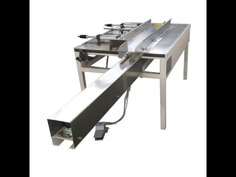 Semi automatic N fold hand towel paper bagging machine