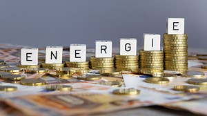 Essence, diesel, mazout, gaz et électricité : où en sont les prix par rapport à février dernier ? - RTBF Actus