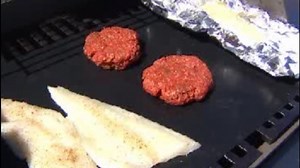 Yoshi grill mat: Does it work?