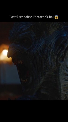 🎬 Annabelle Comes Home (2019) . . . 📖 Story (Simple & Catchy): Ed aur Lorraine Warren dangerous doll Annabelle ko apne “Artifacts Room” me safely lock kar dete hain, taki uski evil powers control me rahe 😈 . Lekin ek raat unki beti Judy aur uski friends galti se us room ko activate kar deti hain… Annabelle khud direct attack nahi karti — balki room me band dusre haunted objects aur spirits ko jagaa deti hai 👿 . Ek hi ghar me multiple paranormal entities active ho jati hain… Ab teen ladkiyon 