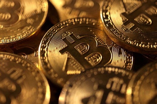 Bitcoin price rises, Apple coverage resumed by Raymond James